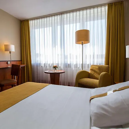Western Hotel 4*