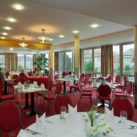 Western Hotel 4*