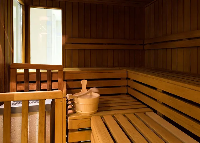 Отель Western 4*