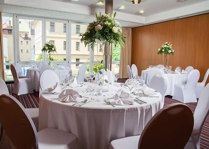 Отель Western 4*