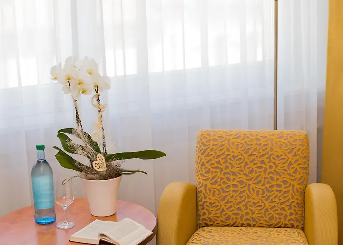 Western Отель 4*