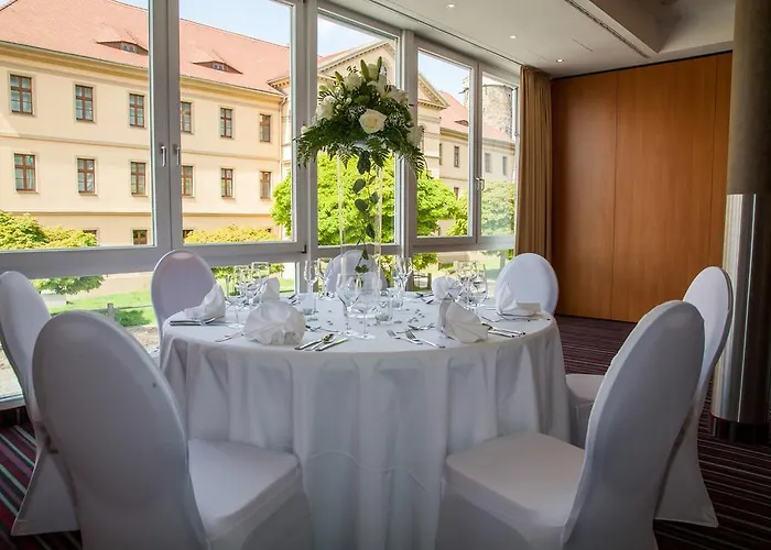 Отель Western 4*